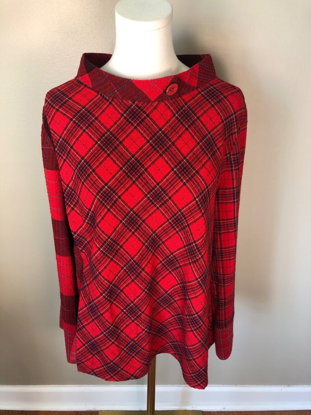 Habitat Girl Gone Plaid Asymmetrical Button Cuff Red & Black Top Size L